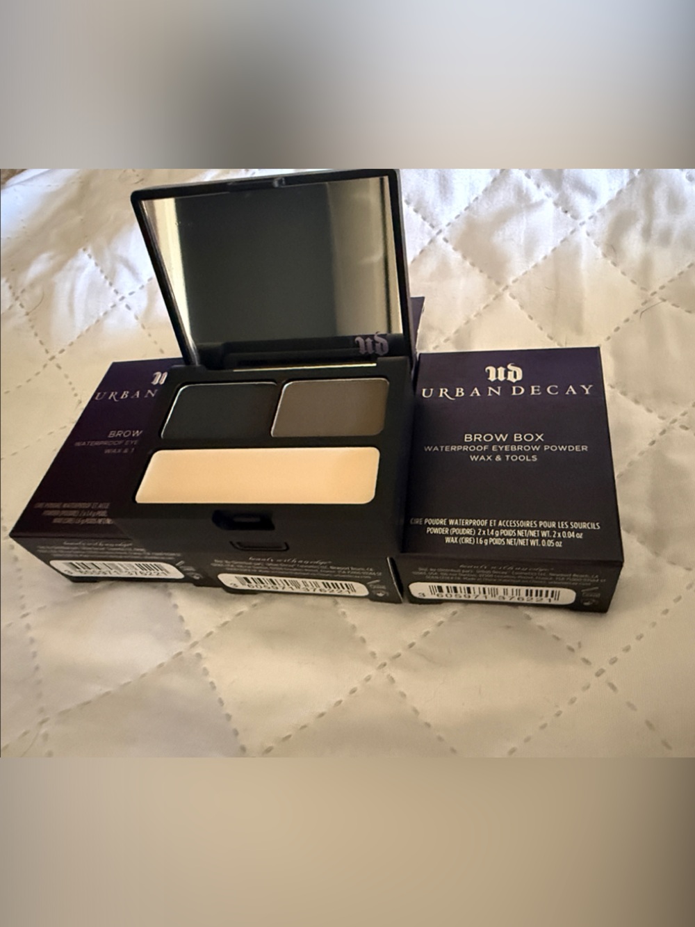 Urban Decay Brow Compact with Light Beige Wax and Deep Brown / Black out Powders